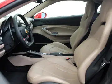 FERRARI F8 Tributo LIFT CAMERA PDC FULL ELECTRIC SEATS