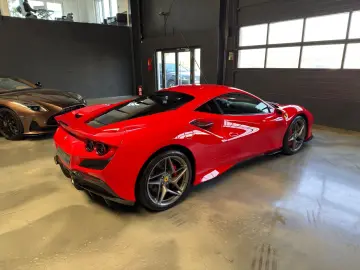 FERRARI F8 Tributo LIFT JBL CARBON EXTERIEUR INTERIEUR