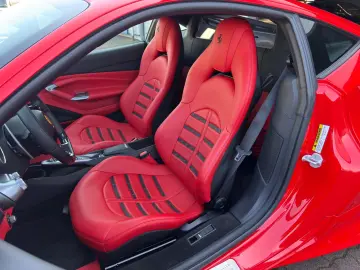FERRARI F8 Tributo LIFT JBL CARBON EXTERIEUR INTERIEUR