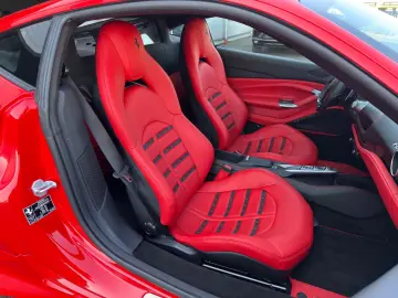 FERRARI F8 Tributo LIFT JBL CARBON EXTERIEUR INTERIEUR