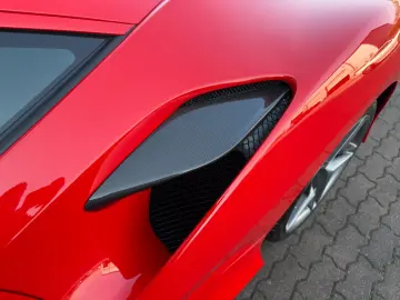 FERRARI F8 Tributo LIFT JBL CARBON EXTERIEUR INTERIEUR