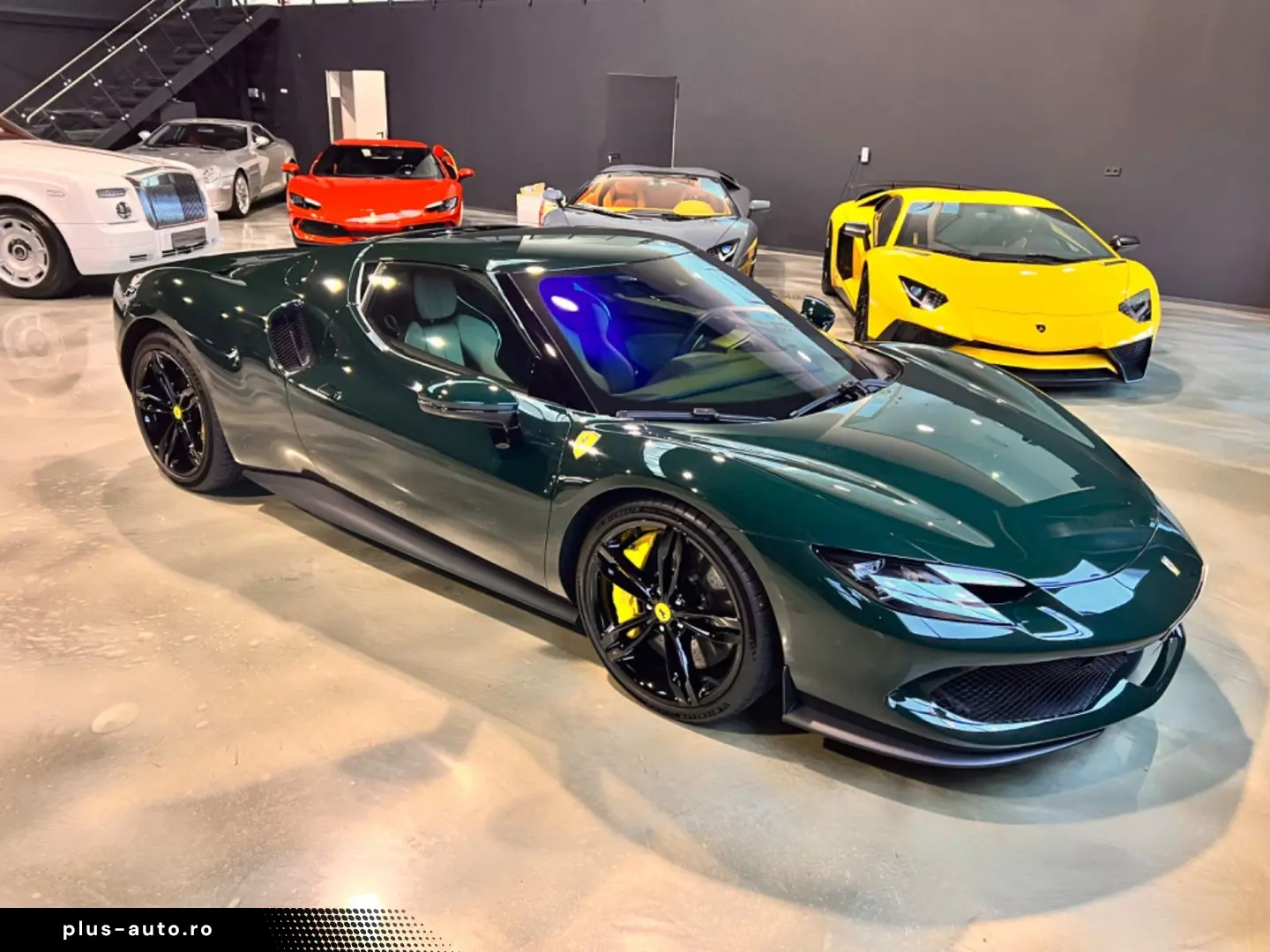 FERRARI 296 GTB VERDE BRITISH GREEN LIFT RACING SEATS