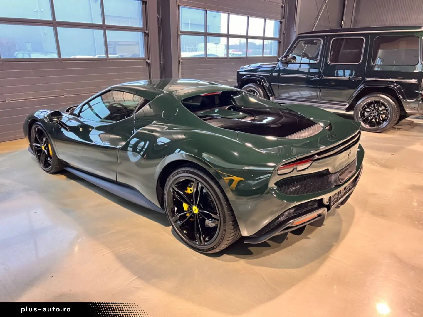 FERRARI 296 GTB VERDE BRITISH GREEN LIFT RACING SEATS