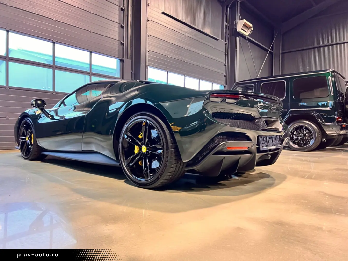 FERRARI 296 GTB VERDE BRITISH GREEN LIFT RACING SEATS