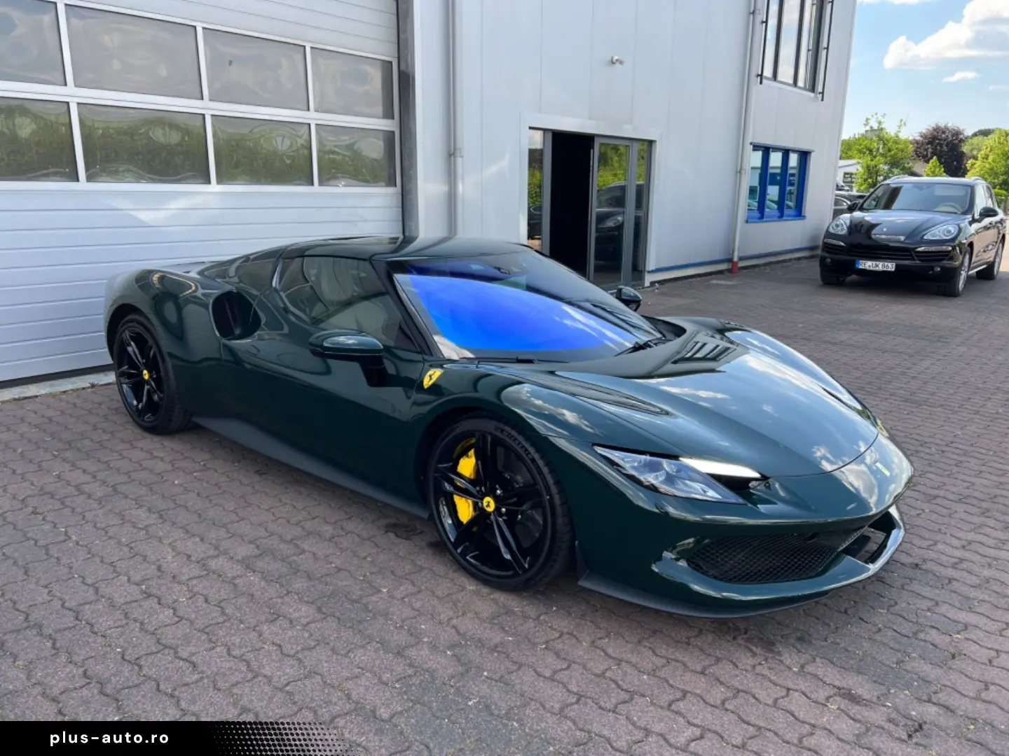 FERRARI 296 GTB VERDE BRITISH GREEN LIFT RACING SEATS