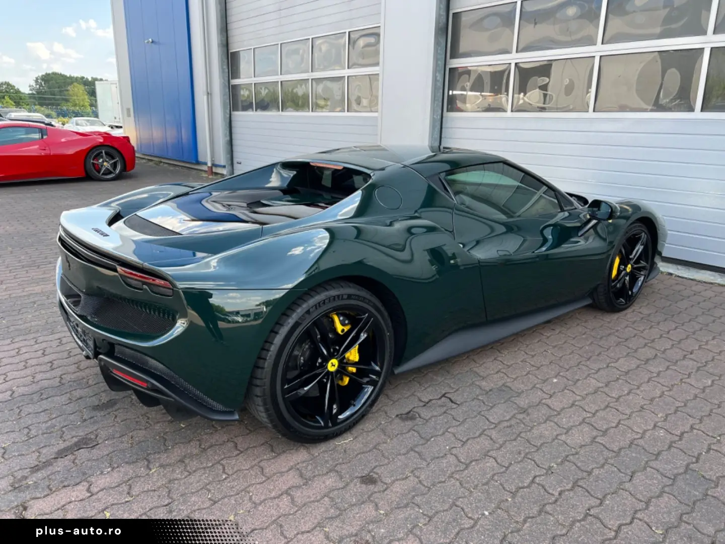 FERRARI 296 GTB VERDE BRITISH GREEN LIFT RACING SEATS