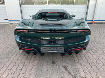 FERRARI 296 GTB VERDE BRITISH GREEN LIFT RACING SEATS
