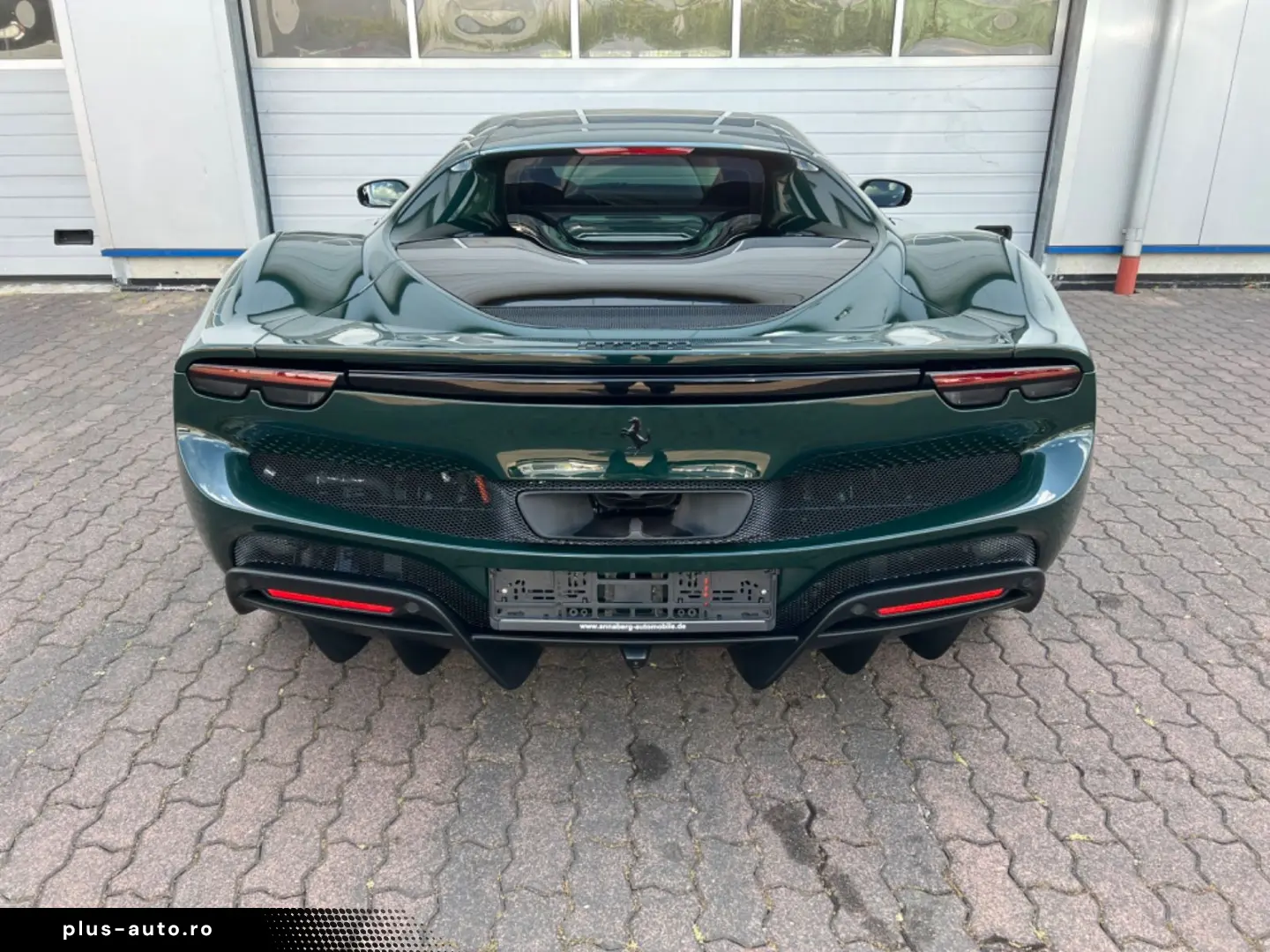 FERRARI 296 GTB VERDE BRITISH GREEN LIFT RACING SEATS