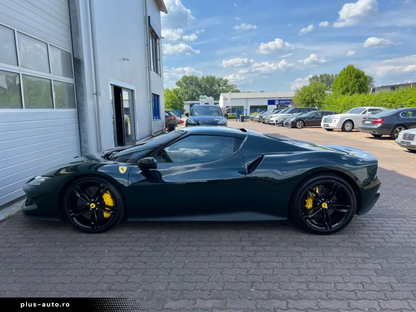 FERRARI 296 GTB VERDE BRITISH GREEN LIFT RACING SEATS