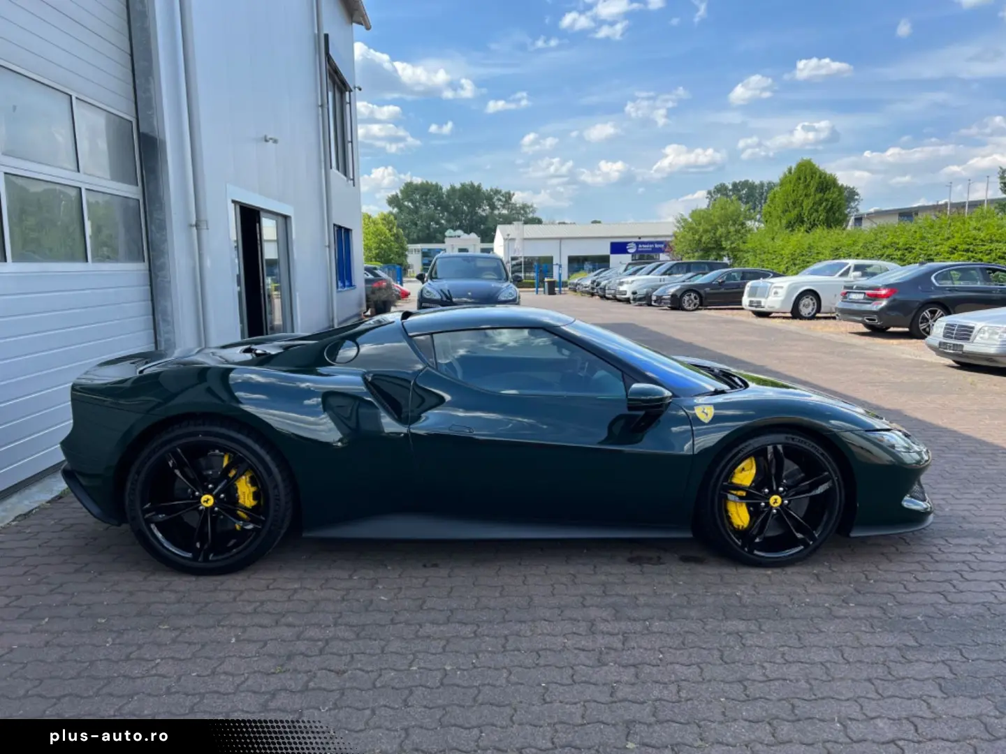 FERRARI 296 GTB VERDE BRITISH GREEN LIFT RACING SEATS