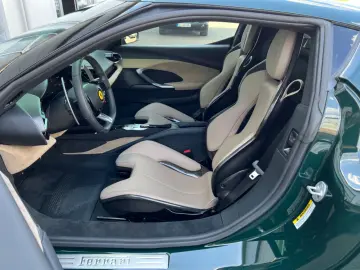 FERRARI 296 GTB VERDE BRITISH GREEN LIFT RACING SEATS