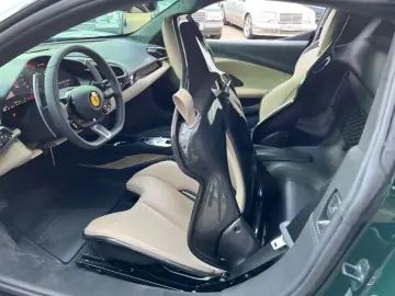 FERRARI 296 GTB VERDE BRITISH GREEN LIFT RACING SEATS