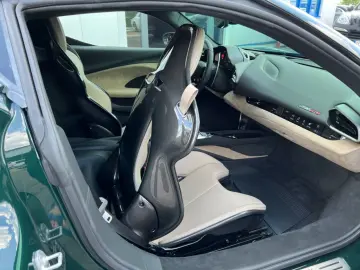 FERRARI 296 GTB VERDE BRITISH GREEN LIFT RACING SEATS
