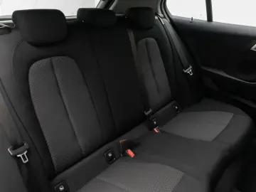 BMW 118d DAB CockPitPro PDC LED Geschwindigkeitsreg.