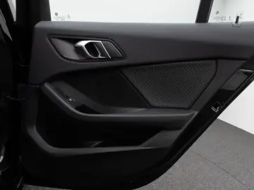 BMW 118d DAB CockPitPro PDC LED Geschwindigkeitsreg.
