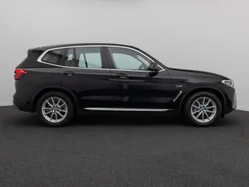 BMW X3 xD30e Kamera DAB Sportsitz AHK Leder 18Zoll