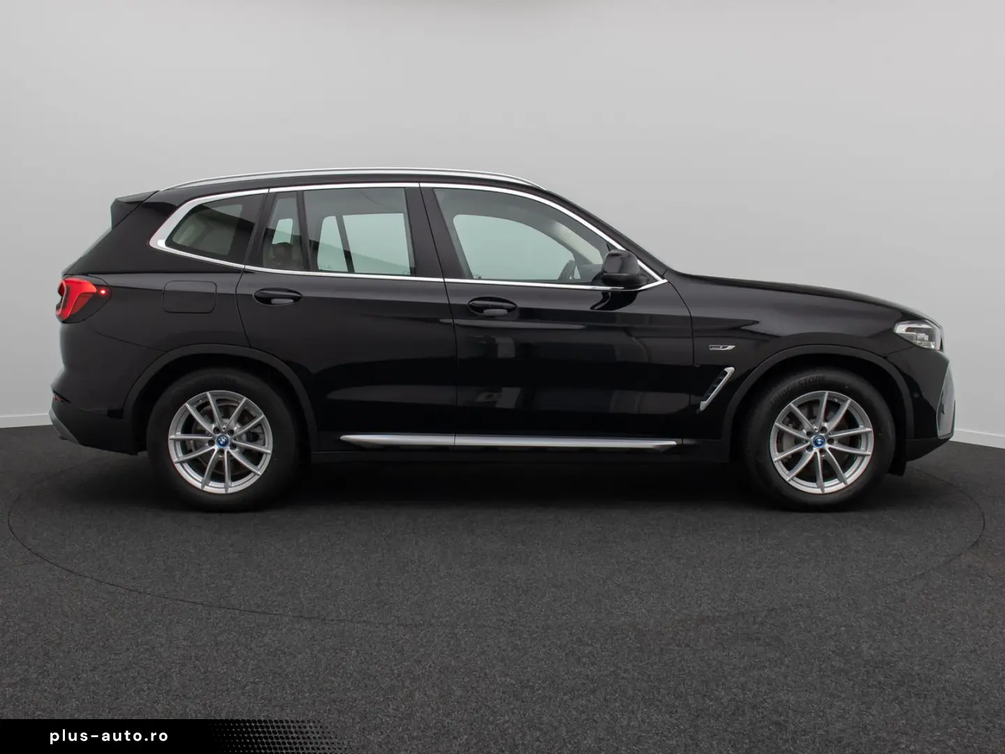 BMW X3 xD30e Kamera DAB Sportsitz AHK Leder 18Zoll