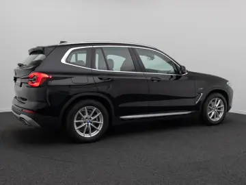 BMW X3 xD30e Kamera DAB Sportsitz AHK Leder 18Zoll