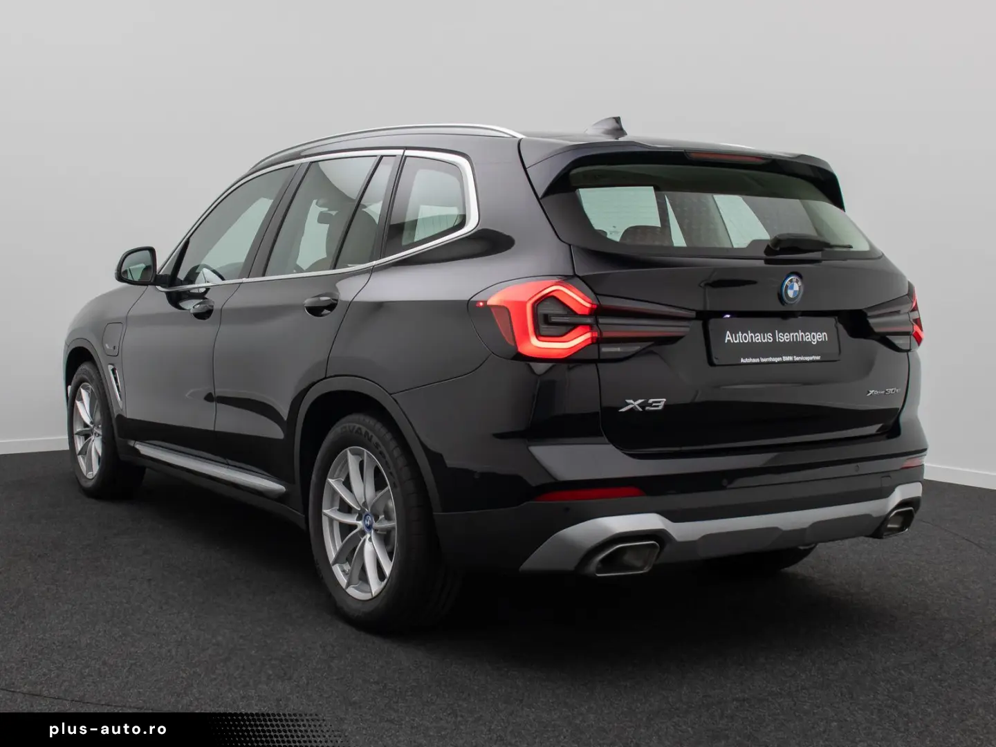 BMW X3 xD30e Kamera DAB Sportsitz AHK Leder 18Zoll