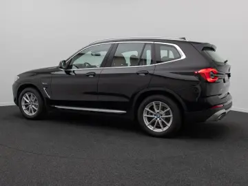BMW X3 xD30e Kamera DAB Sportsitz AHK Leder 18Zoll