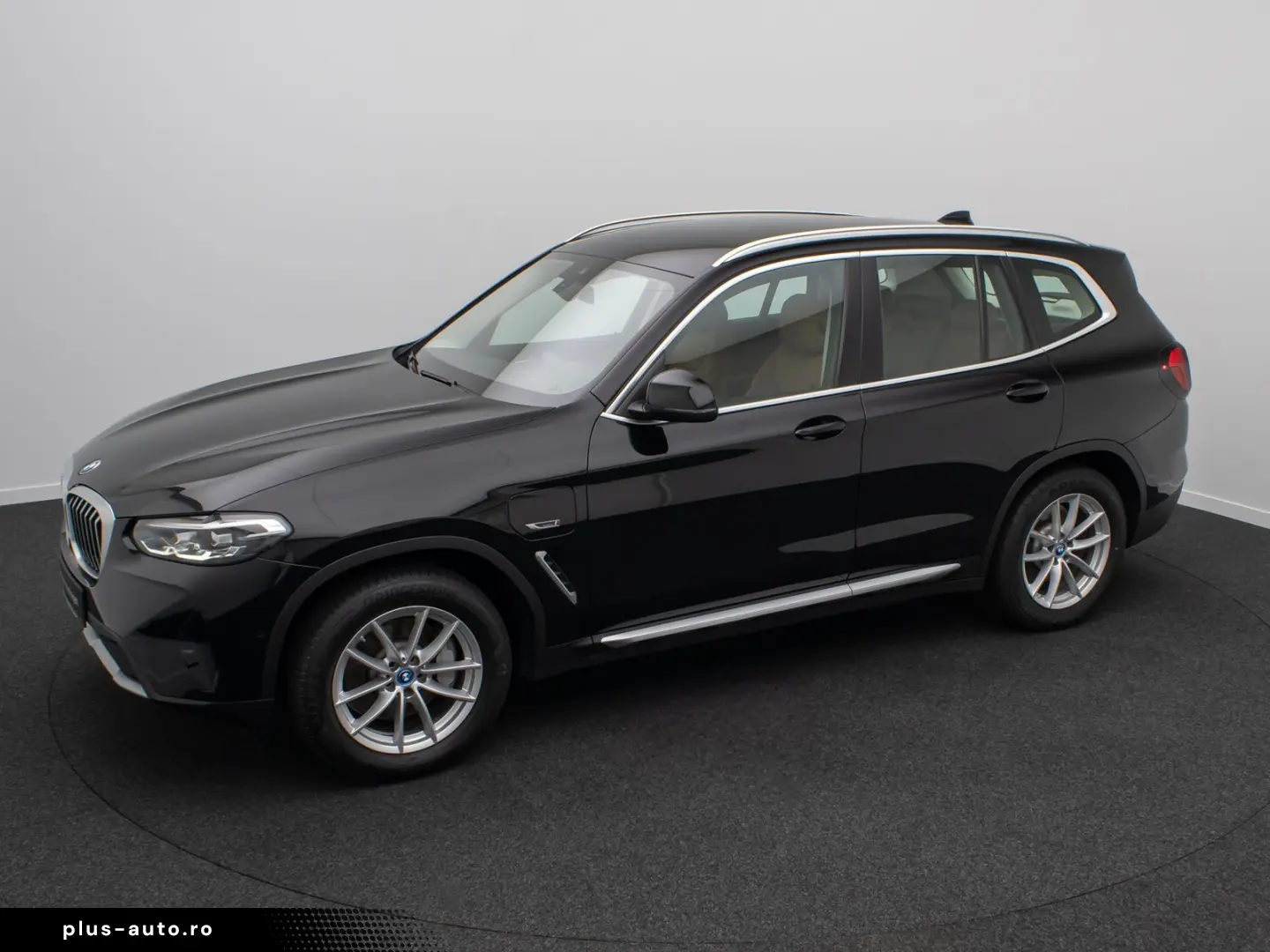BMW X3 xD30e Kamera DAB Sportsitz AHK Leder 18Zoll