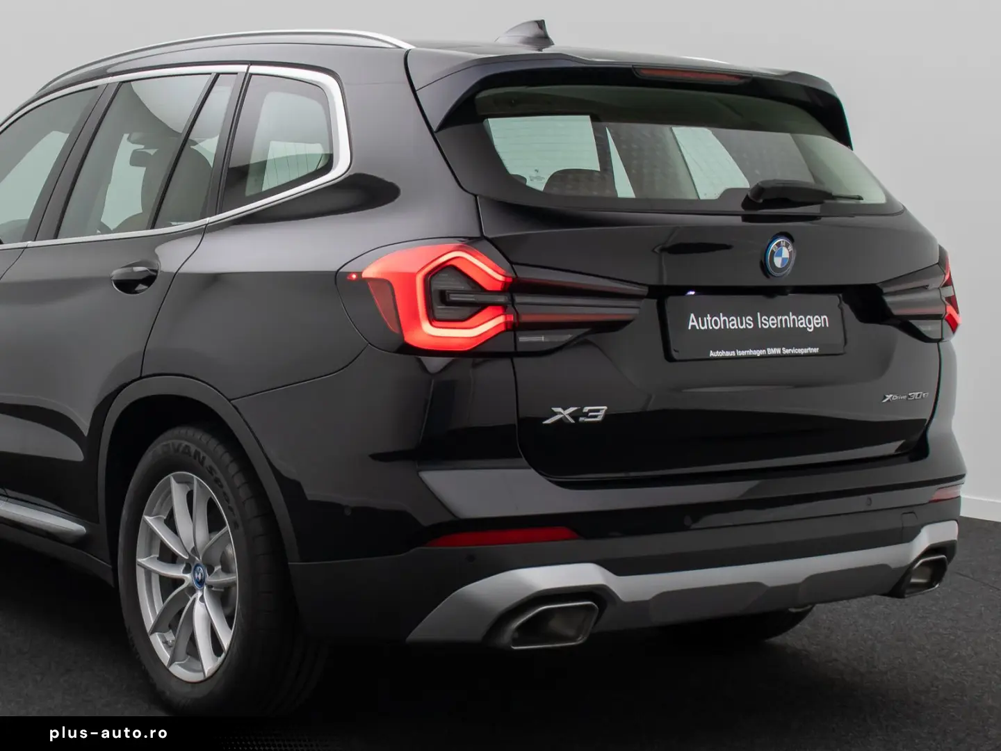 BMW X3 xD30e Kamera DAB Sportsitz AHK Leder 18Zoll