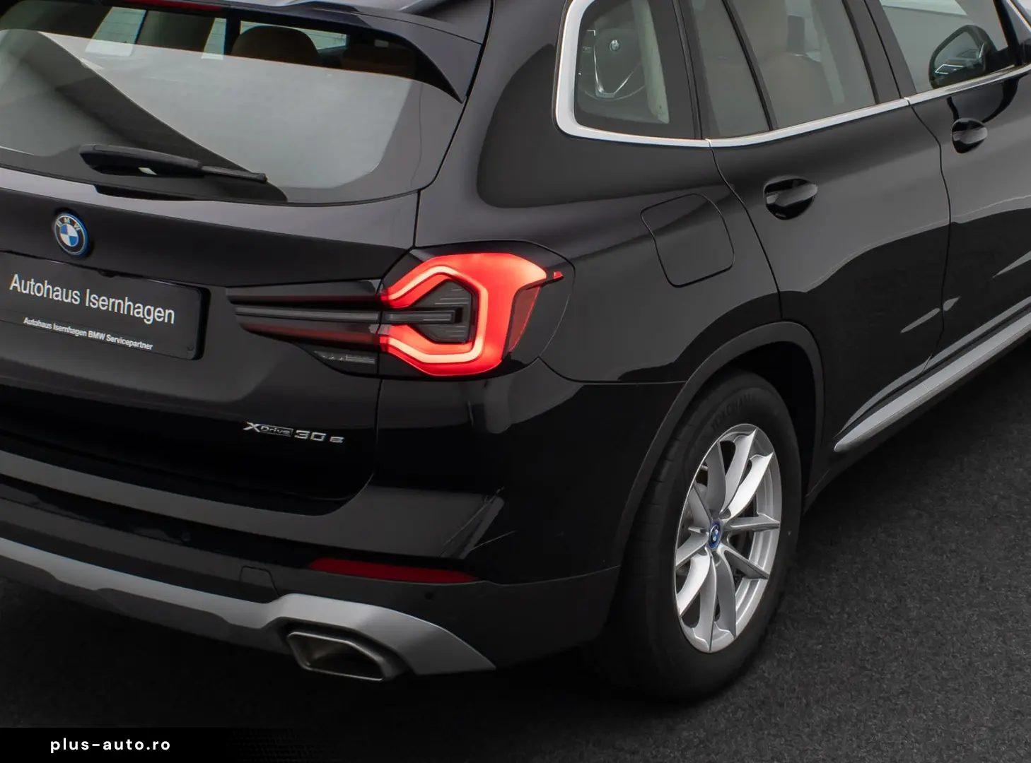 BMW X3 xD30e Kamera DAB Sportsitz AHK Leder 18Zoll