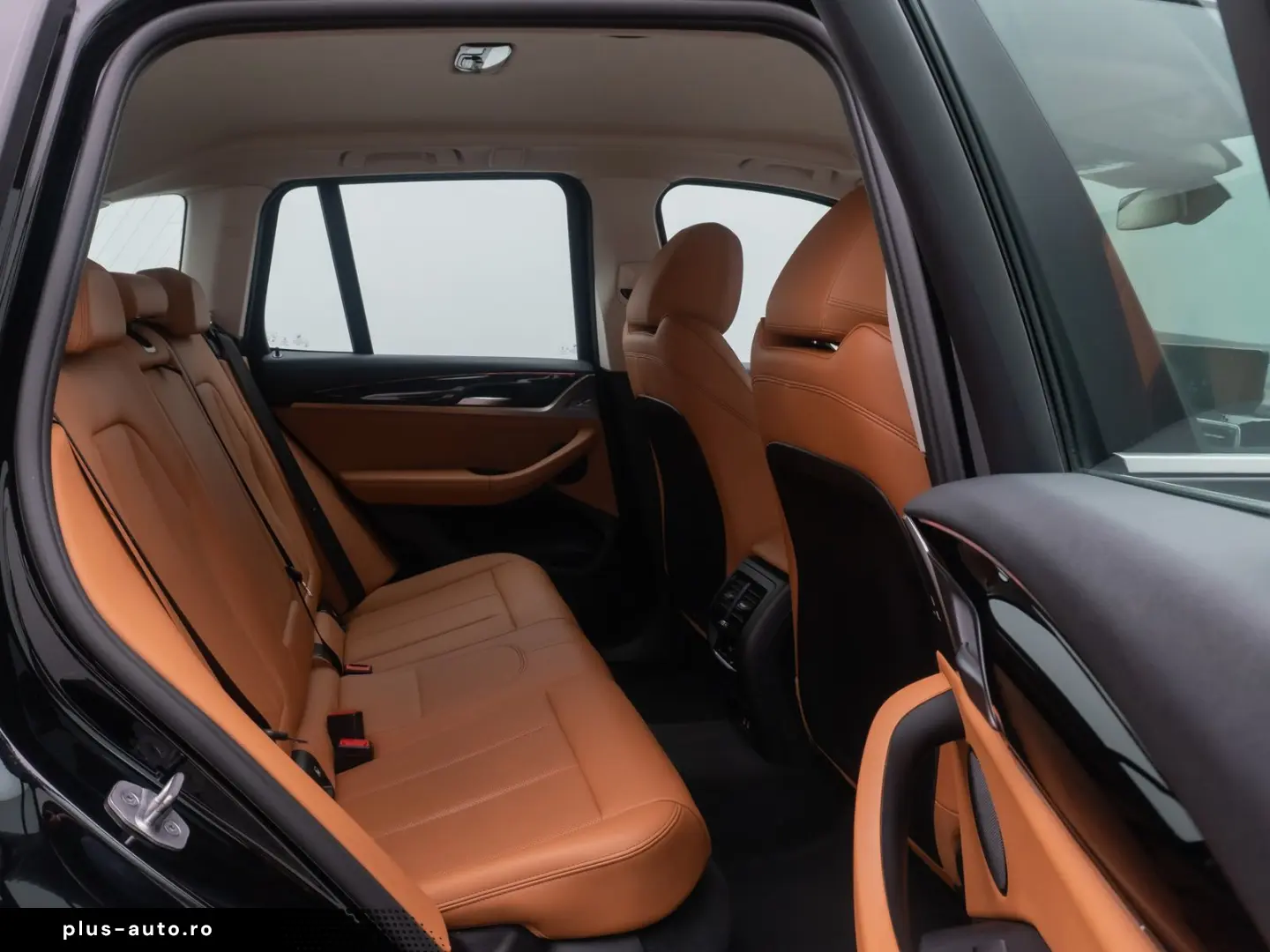 BMW X3 xD30e Kamera DAB Sportsitz AHK Leder 18Zoll