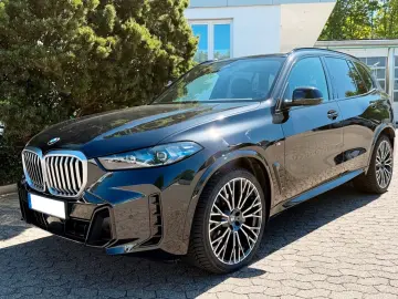 BMW X5 xDrive 30d M-Sport AHK Leder LED