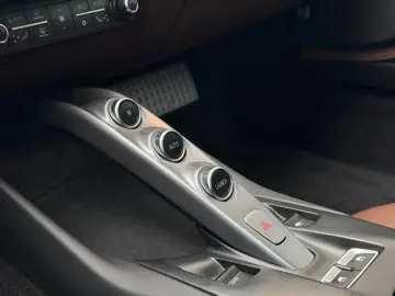 FERRARI 812 GTS   1. HD  DE  RACING  LIFT  LED LENKRAD