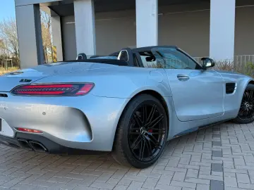 MERCEDES-BENZ Roadster Night & Carbon HSL Performance