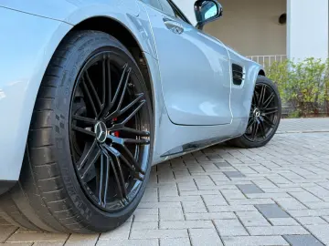 MERCEDES-BENZ Roadster Night & Carbon HSL Performance