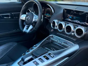 MERCEDES-BENZ Roadster Night & Carbon HSL Performance