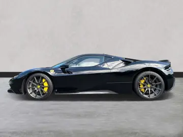 FERRARI SF90 Stradale  Assetto Fiorano  Karbon Felgen