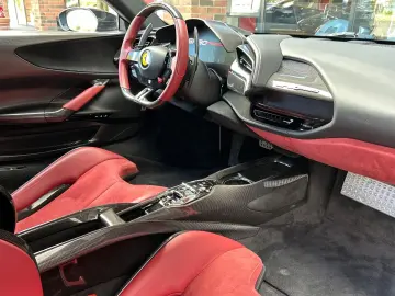 FERRARI SF90 Stradale  Assetto Fiorano  Karbon Felgen