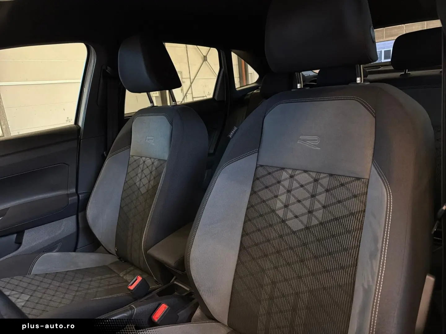 VOLKSWAGEN Taigo 2022 — imagine 13