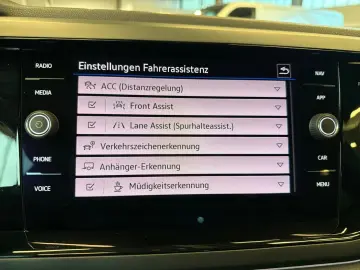 VW 1.5TSI DSG R-Line Black Style IQLight RearView N