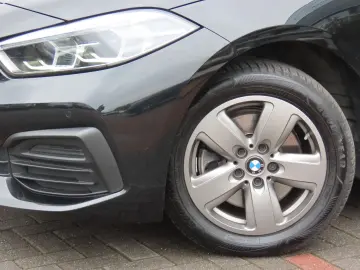 BMW 116d Advantage Klimaauto. Navigation LED