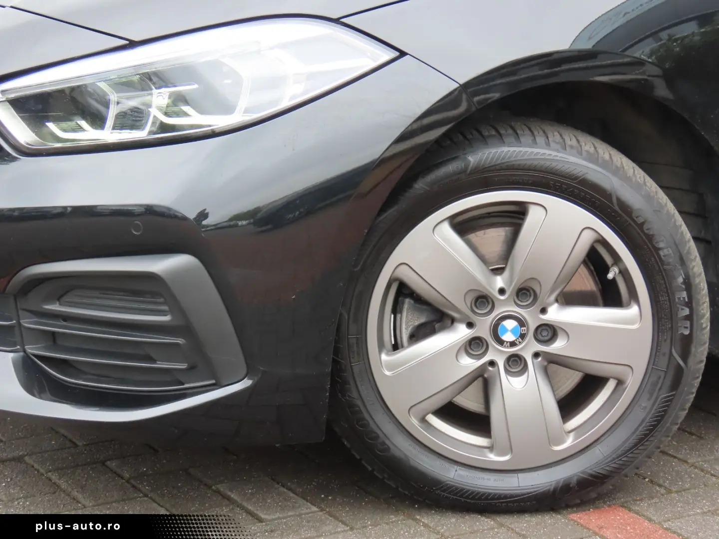 BMW 1 Series 2022 — imagine 6