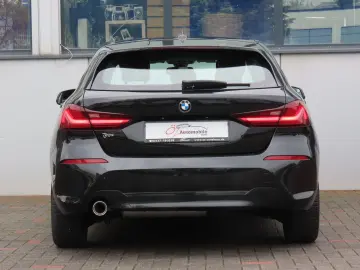 BMW 116d Advantage Klimaauto. Navigation LED