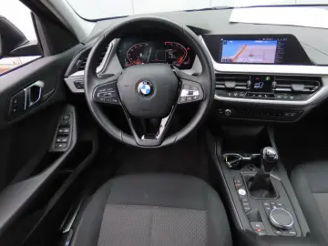 BMW 116d Advantage Klimaauto. Navigation LED