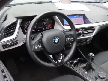 BMW 116d Advantage Klimaauto. Navigation LED
