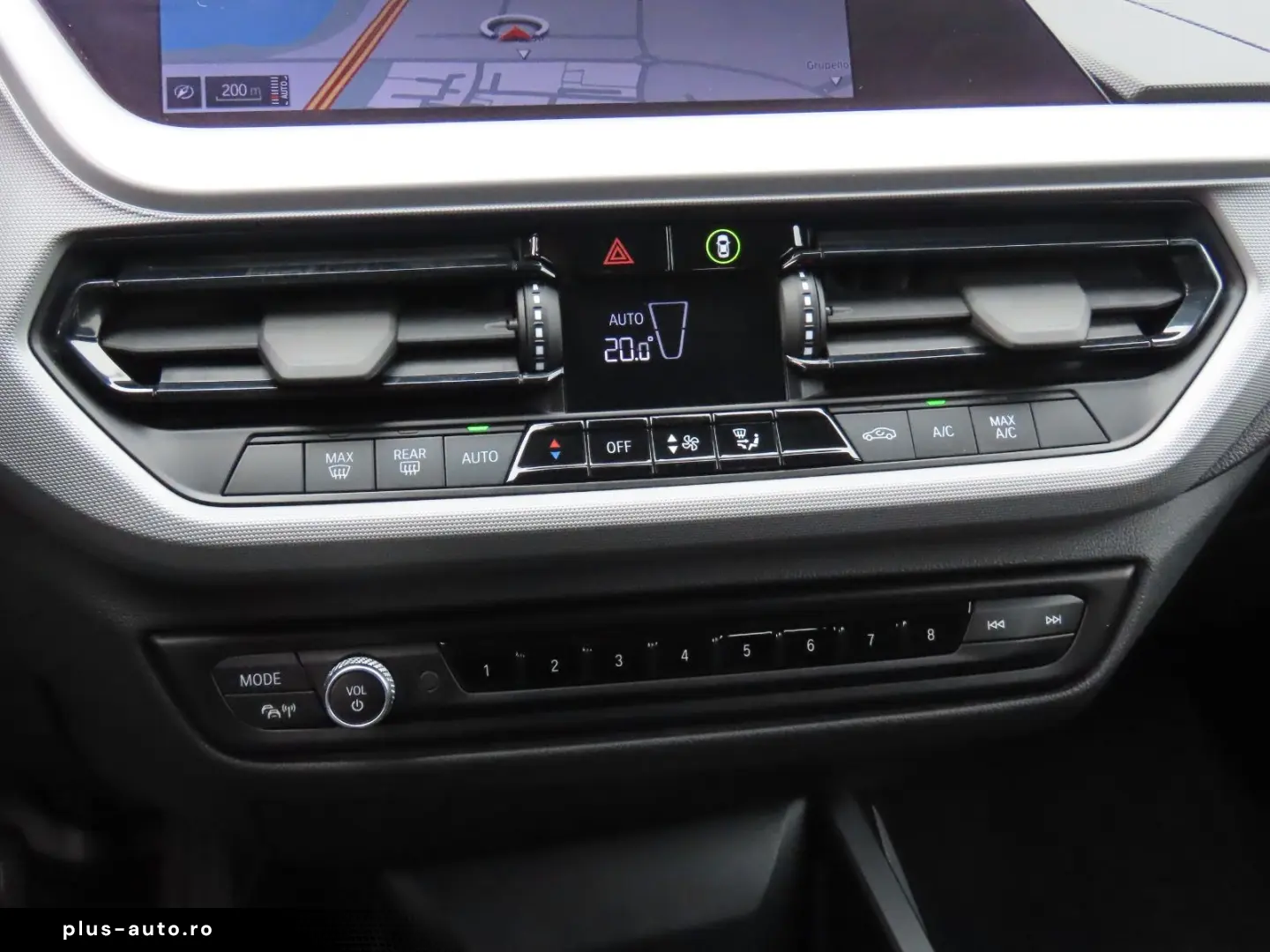 BMW 1 Series 2022 — imagine 21