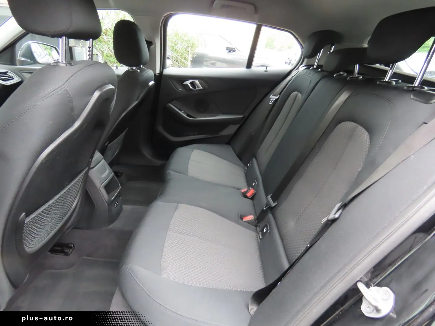 BMW 1 Series 2022 — imagine 30