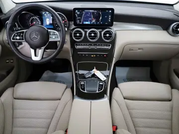 MERCEDES-BENZ GLC 300e 4M Coupe Sitzlüftung Leder Na…