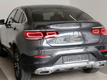 MERCEDES-BENZ GLC 300e 4M Coupe Sitzlüftung Leder Na…