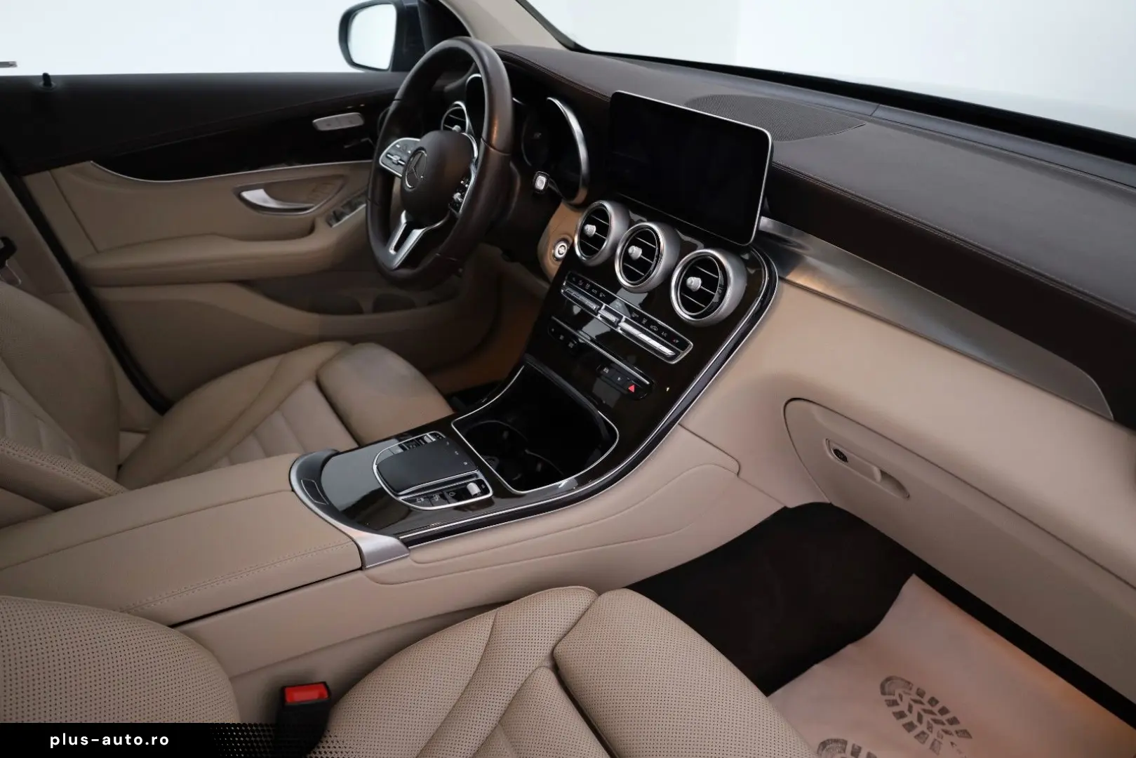MERCEDES-BENZ GLC 300e 4M Coupe Sitzlüftung Leder Na&hellip;