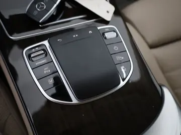 MERCEDES-BENZ GLC 300e 4M Coupe Sitzlüftung Leder Na…