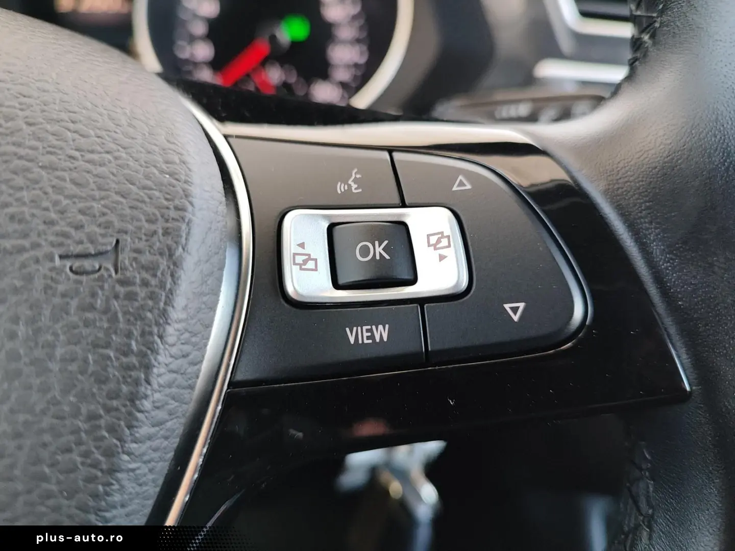 VW Tiguan 2.0 TSI DSG Comfortline Standhzg. RFK Nav