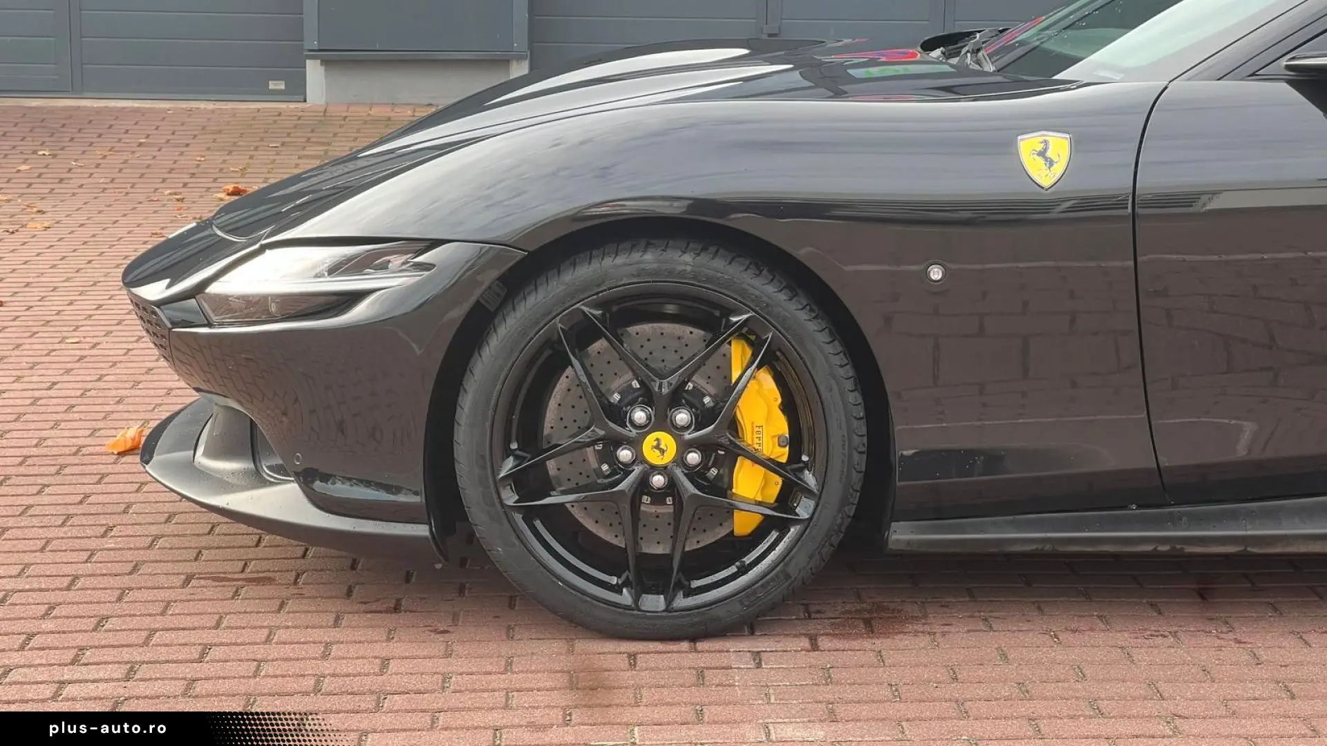 FERRARI Roma 3.9 T V8 DCT
